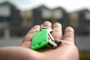 5 Helpful Tips for Moving Out for the First Time