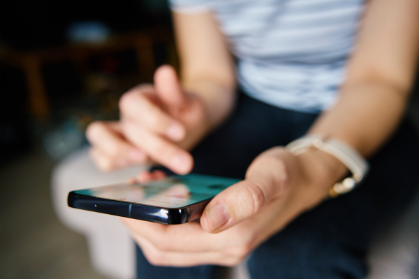 Using Social Media to Prepare for Your Move