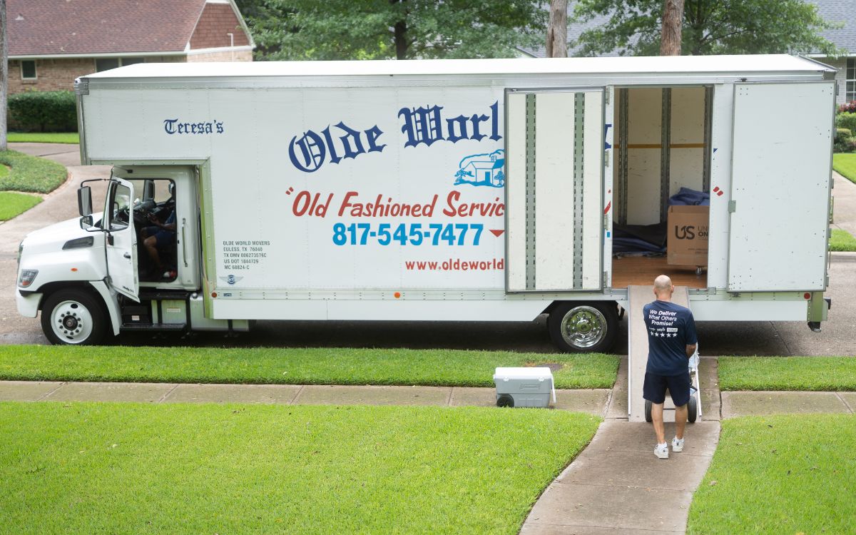 How Professional Movers Can Make Your Relocation More Enjoyable